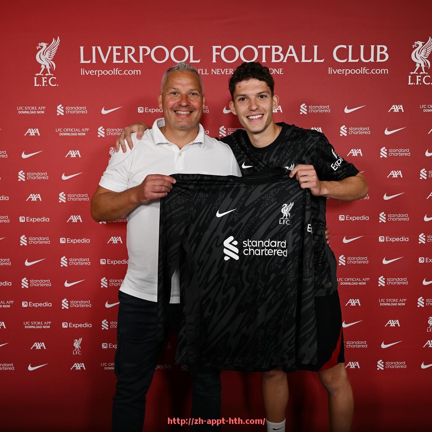 华体会hth官方网站下载-德甲2025赛季球队升级名单公布及背景介绍